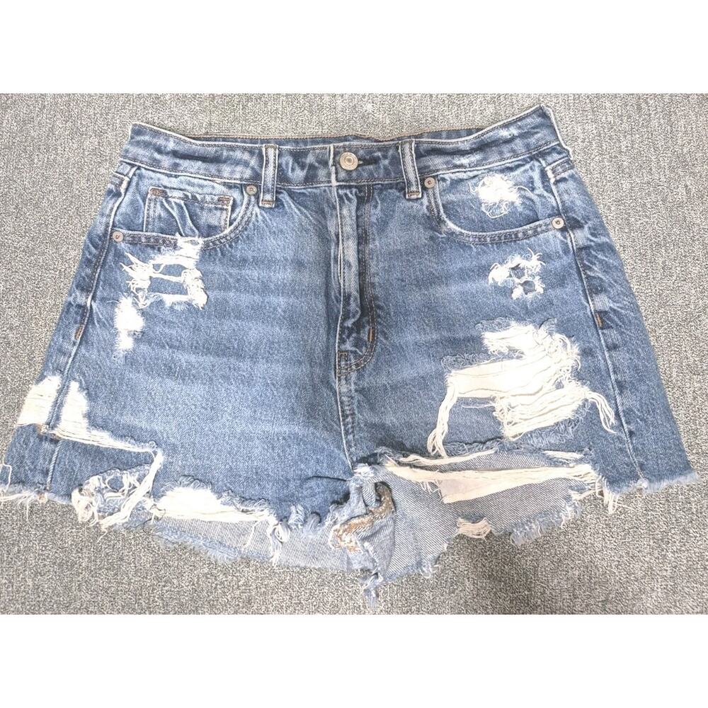 American Eagle Mom Shorts Women’s Size 8 Distressed Denim High Rise Cutoff Blue